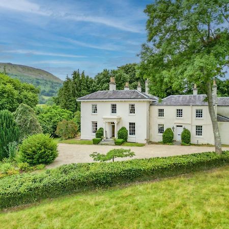 Pantybeiliau House Bed & Breakfast Gilwern Bagian luar foto