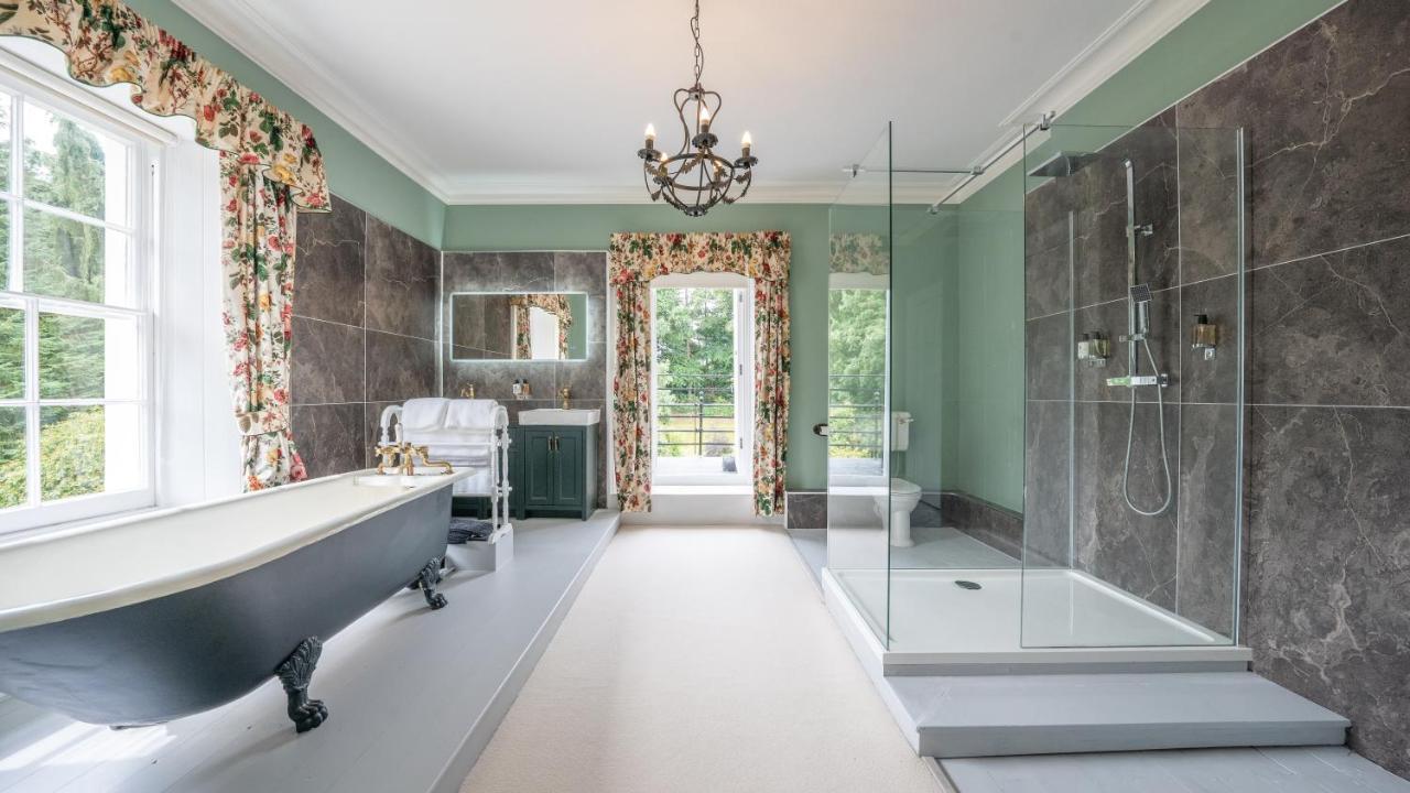 Pantybeiliau House Bed & Breakfast Gilwern Bagian luar foto